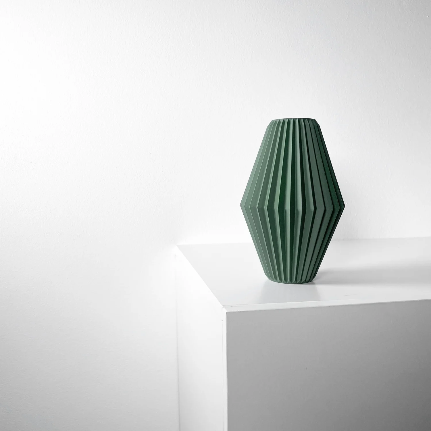 The Amoura Vase - Image 5