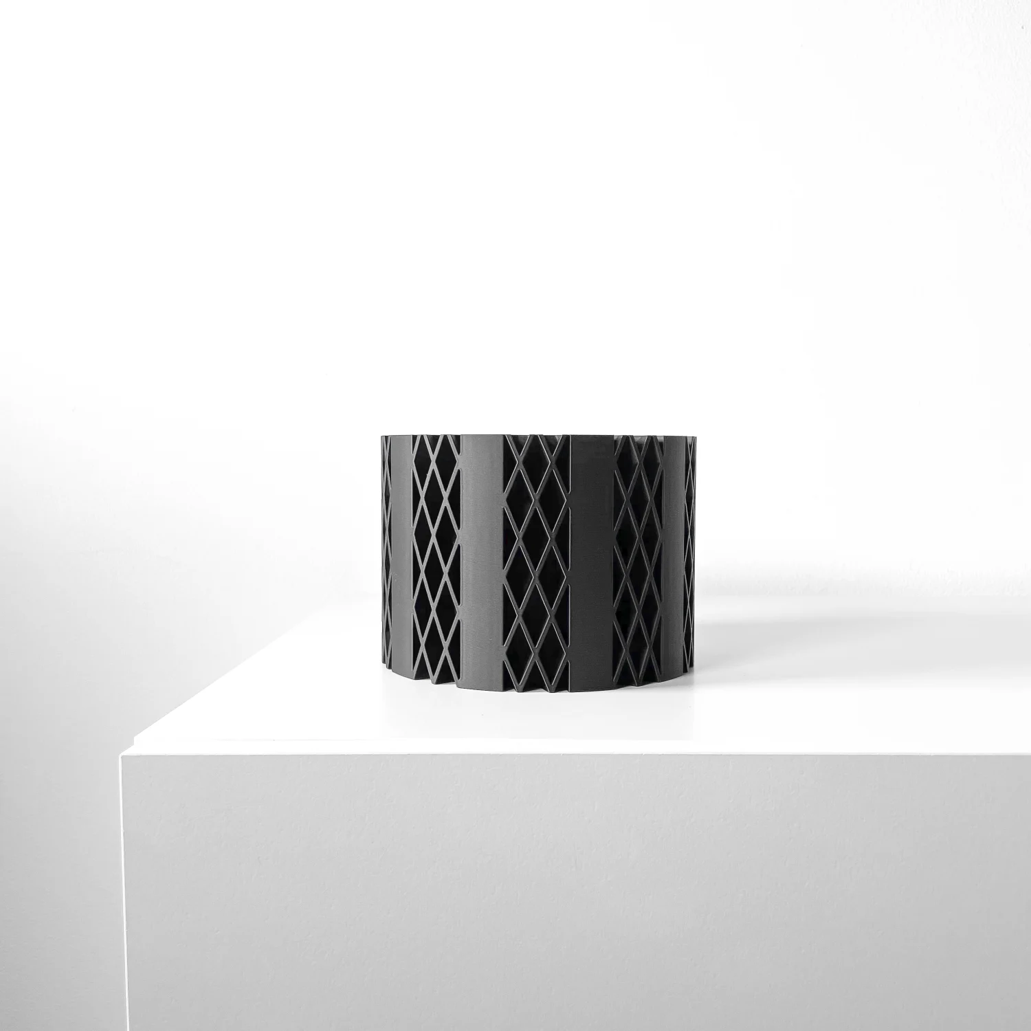 The Camellia  Pot - Image 6
