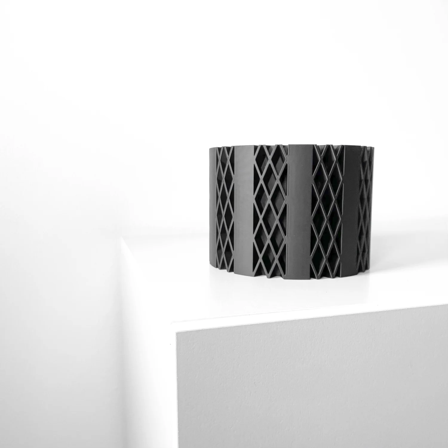 The Camellia  Pot - Image 5
