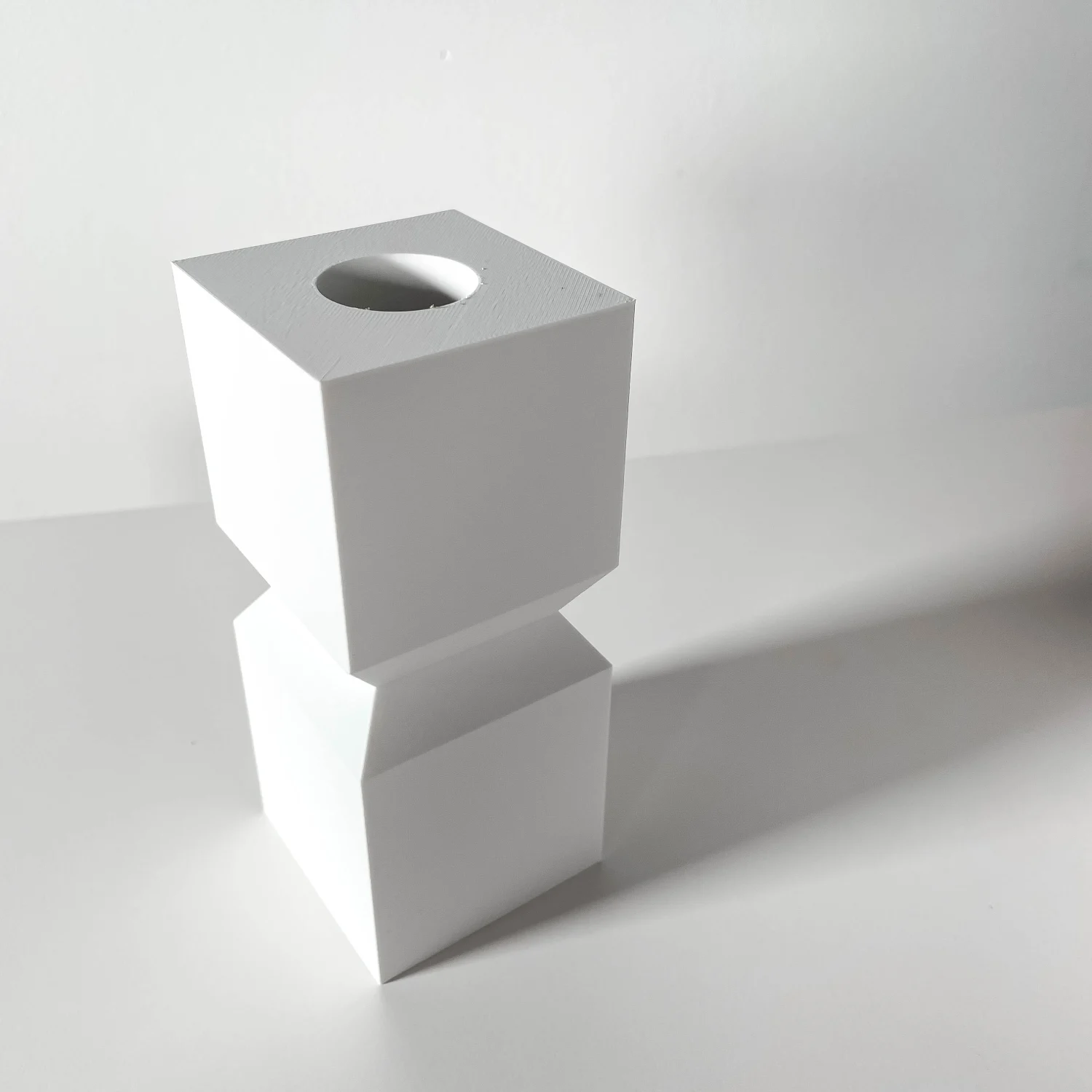 The Glacio Vase - Image 2