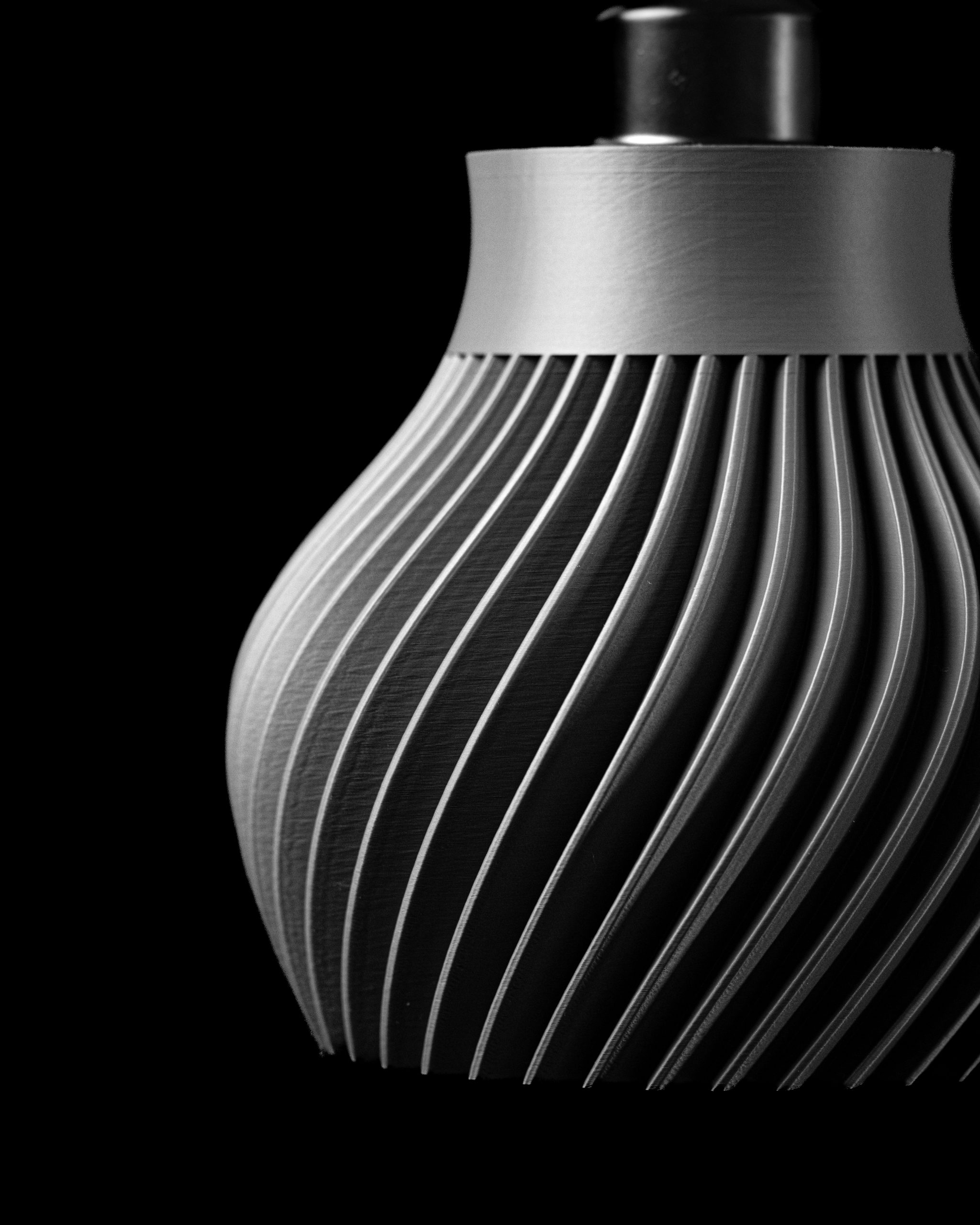 The Lucen Pendant Lamp - Image 2