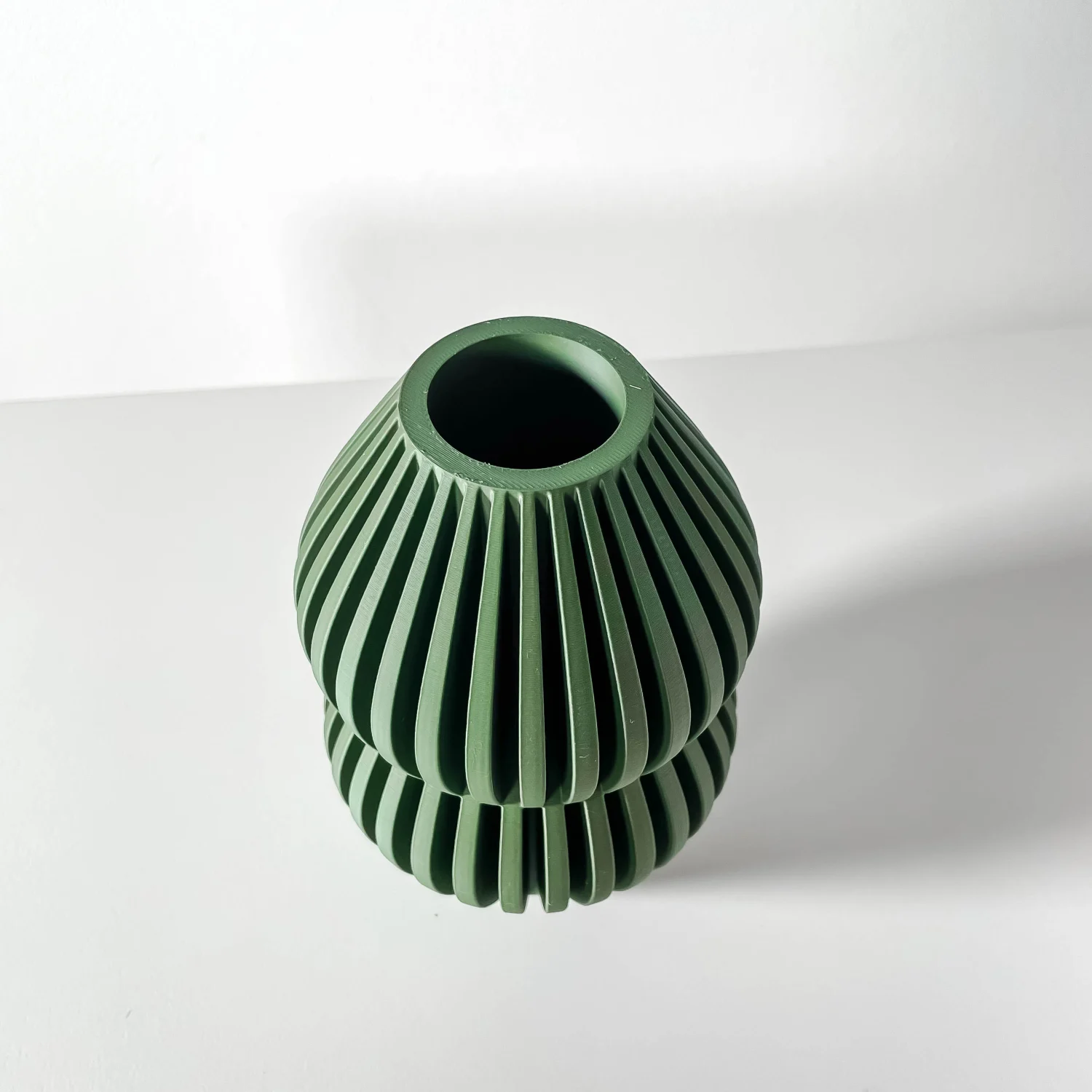 The Opaline Vase - Image 4