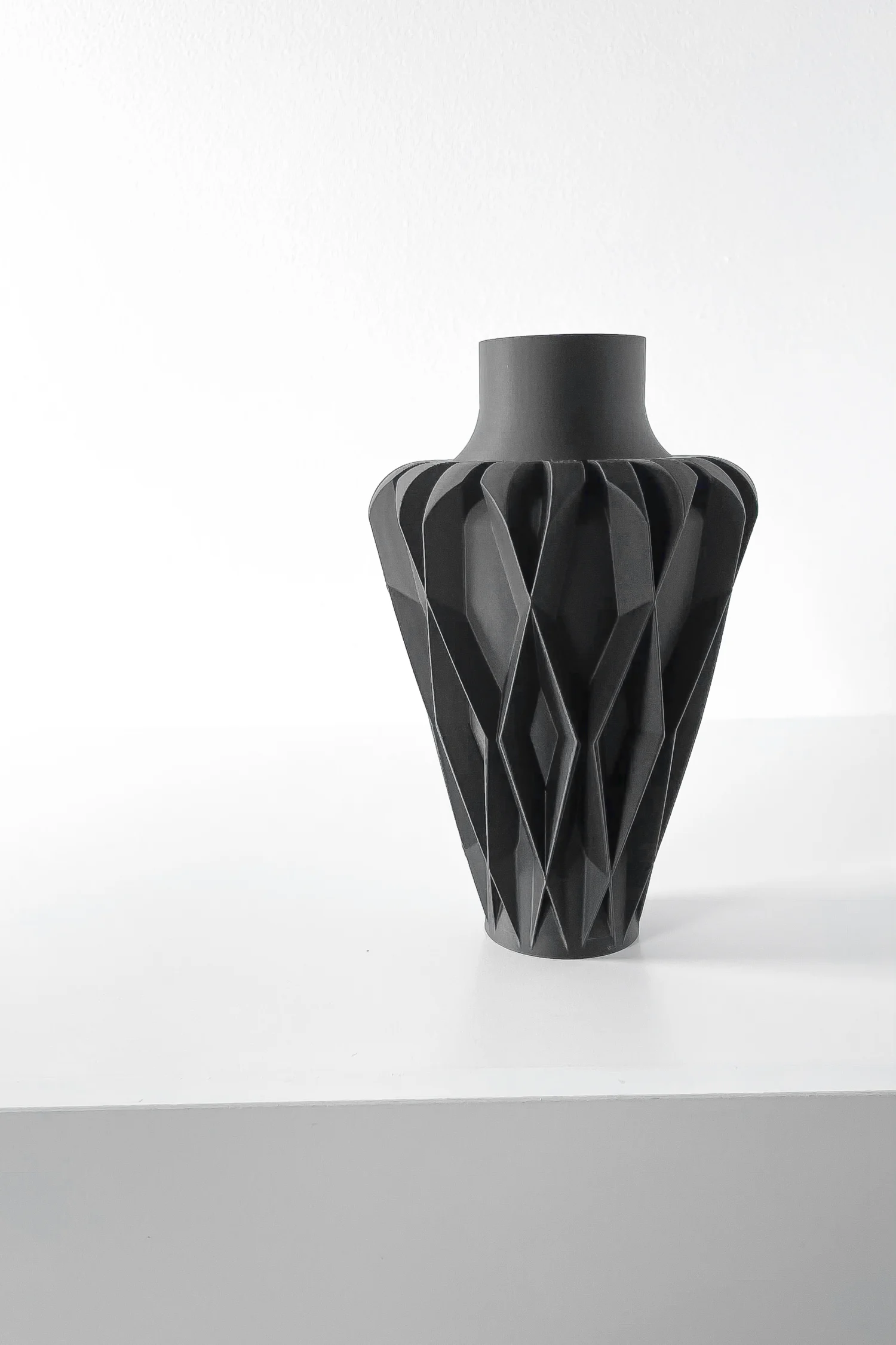 The Rylor Vase - Image 6