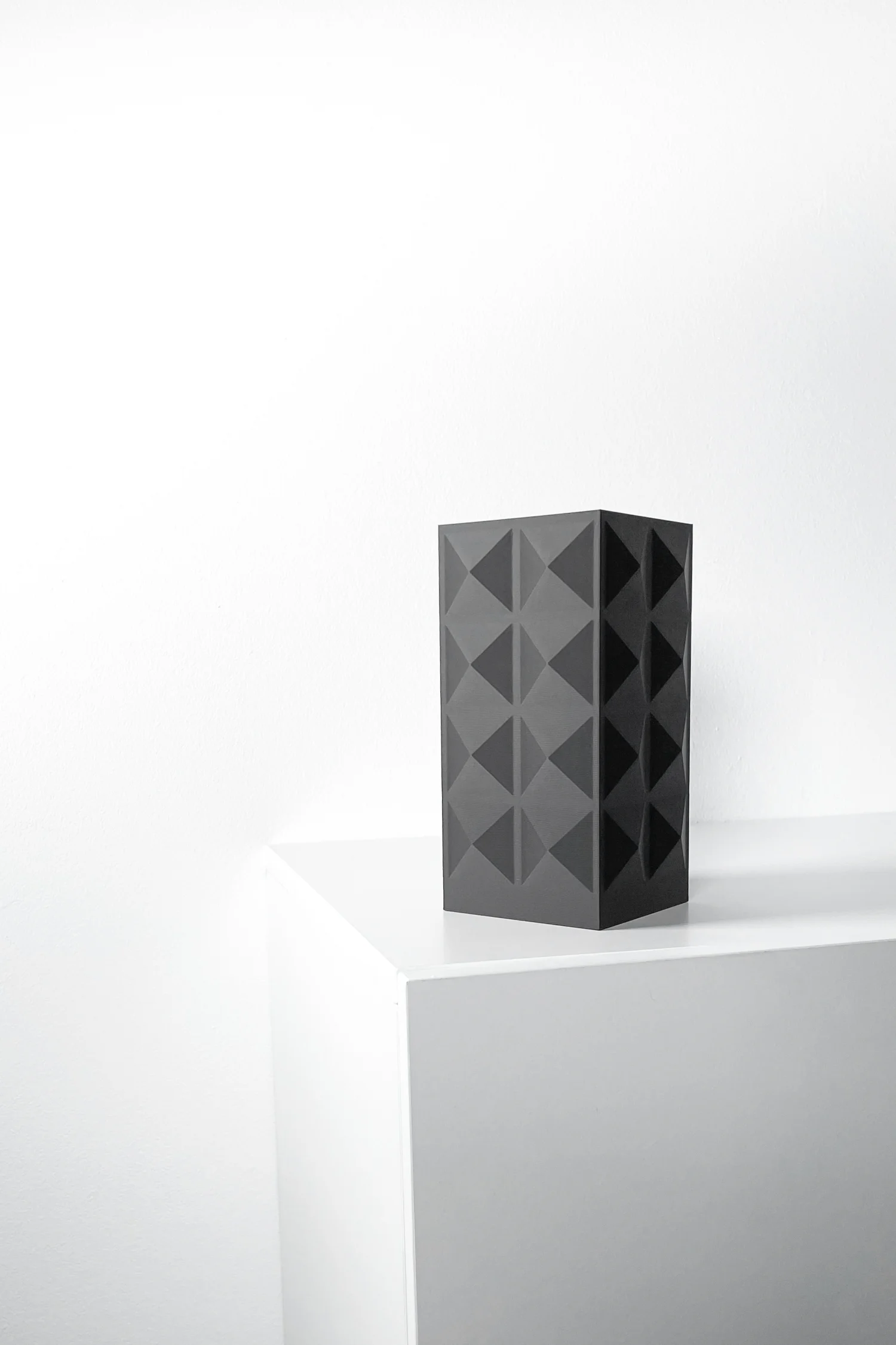 The Wren Vase - Image 4